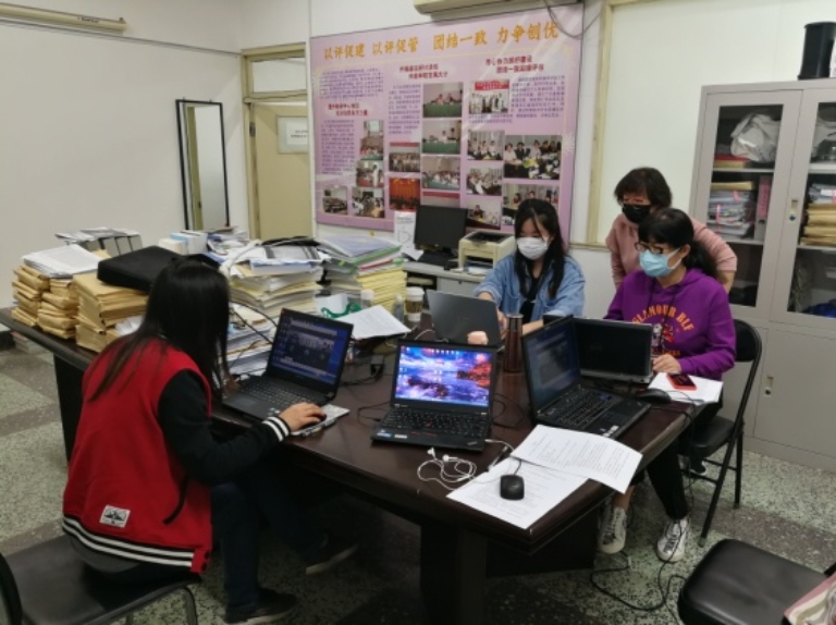 C:\Users\Yaodong\_DDNZone_\My Files\UIBE\蜜桃视频
工作\1. 研究生教学\c学位\2020毕业\2020毕业答辩\照片\微信图片_20200603104359.jpg